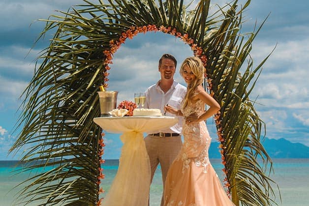 Aroine wedding package, Tahiti